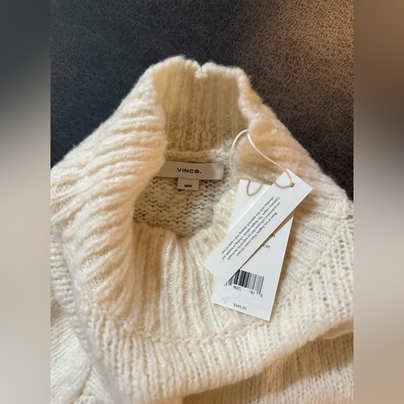 Vince Women's Soft Cream Turtleneck Sweater - Picture 1 of 3